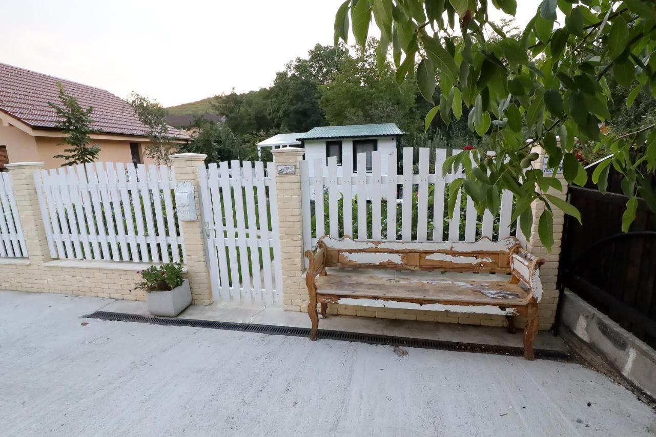 Casuta Din Vale Villa Oradea Eksteriør bilde